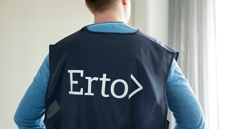 Erto tukee mielenosoitusta järjestöjen puolesta 1.9.2025